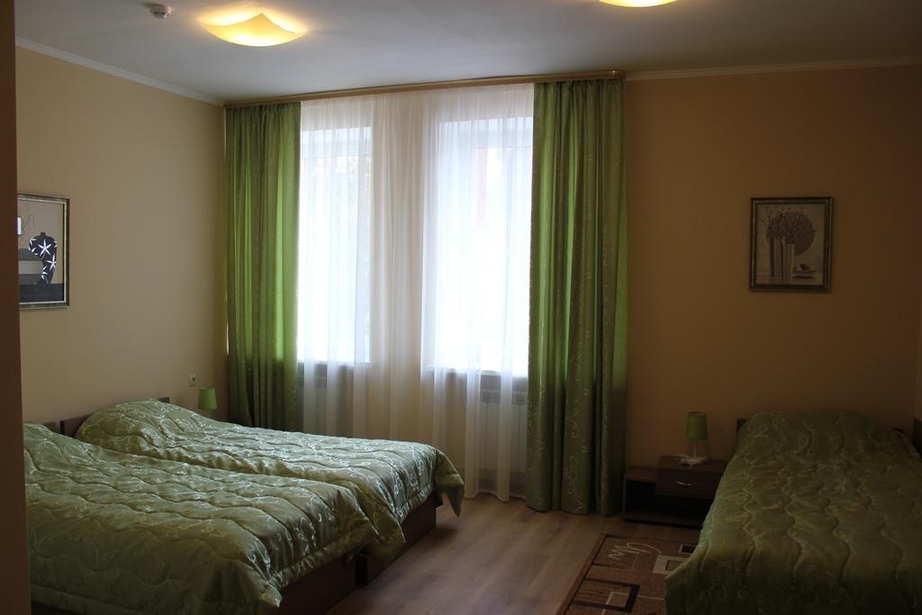 Turli Inn Maladzyechna Exterior foto