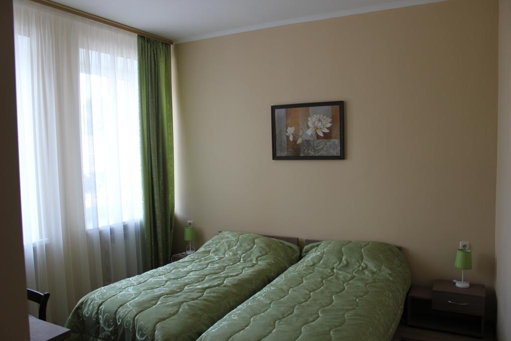 Turli Inn Maladzyechna Exterior foto